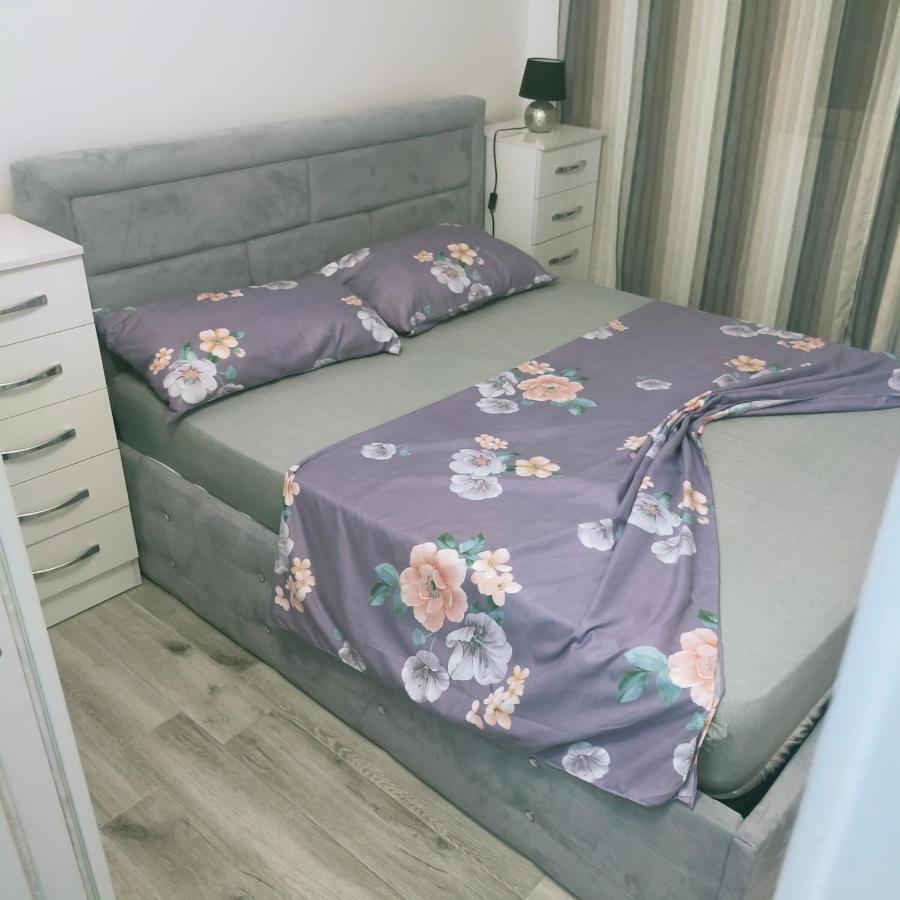 Mimoza Appartament 골렘 외부 사진